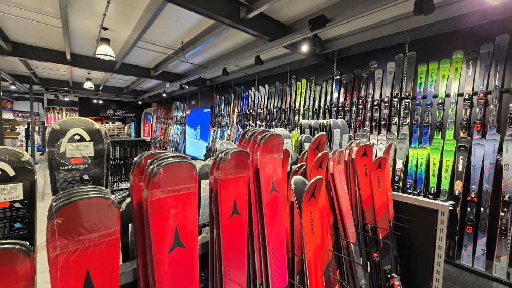 Atomic ski's bij DAKA.